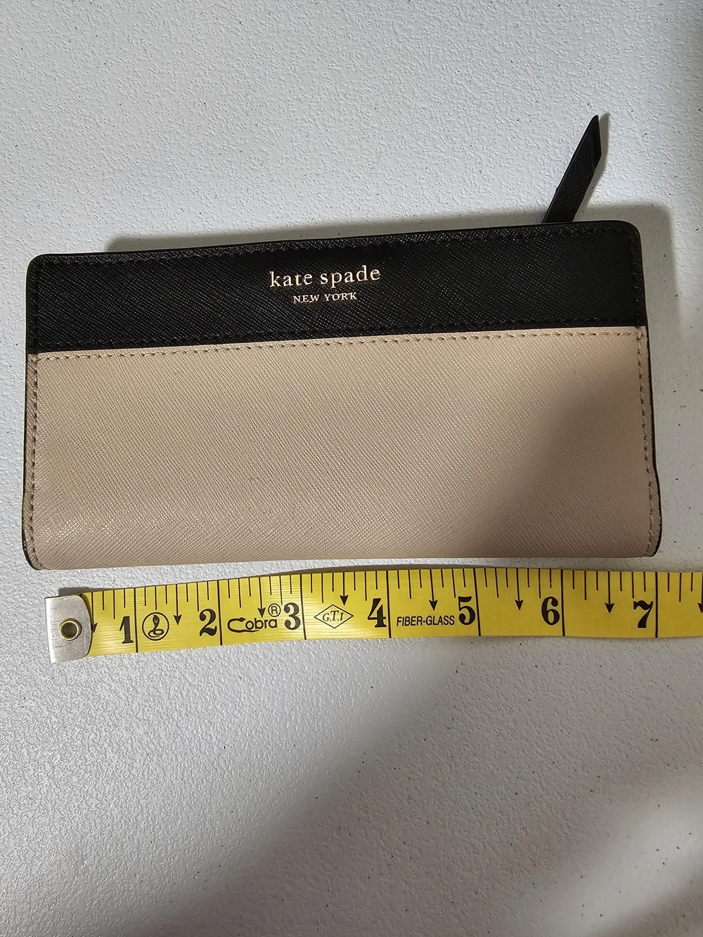 Kate Spade New York Women’s Black Beige Colorblock Bifold Wallet, Zip Coin